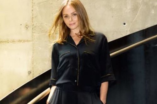 «Eίναι λάθος να πλένετε τα ρούχα σας». Η συμβουλή της Στέλλα Μακάρτνεϊ για τη μόδα σοκάρει