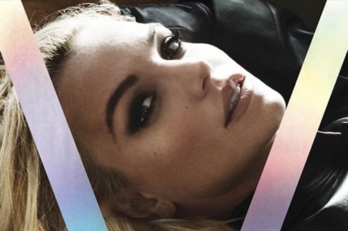 Είναι αυτή η Britney Spears; Μεταμορφωμένη σε νέα φωτογράφιση 