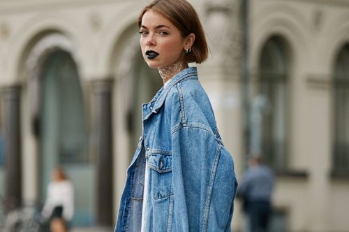 Η μία, πολύ δημοφιλής τάση στα παπούτσια που δεν  θα φοράει κανείς μέσα στον επόμενο χρόνο