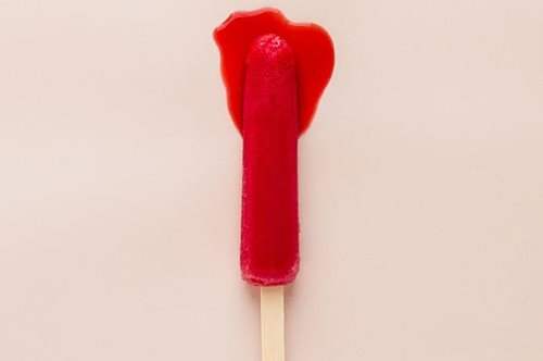 Καταργούν τις σερβιέτες: Τα εμμηνορροϊκά κύπελλα είναι εξίσου αξιόπιστα. Γιατί είναι το μέλλον