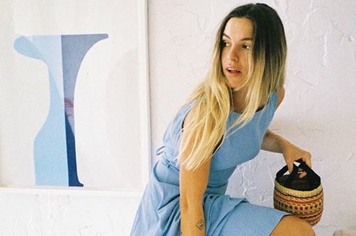 Tο μοιραίο λάθος που κάνουμε όλες όταν προσπαθούμε να αφαιρέσουμε έναν λεκέ από λάδι