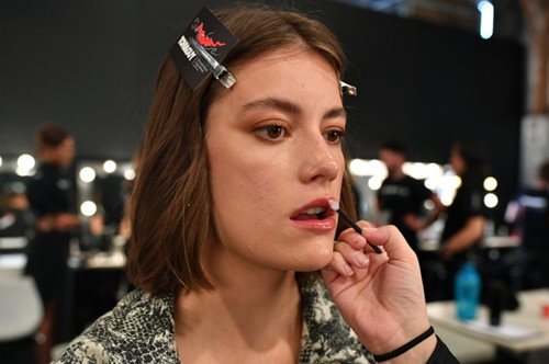 «Μετά τα 30 η περιποίηση του προσώπου μου δεν είχε αποτέλεσμα. Τι άλλαξα»: Μια editor συμβουλεύει