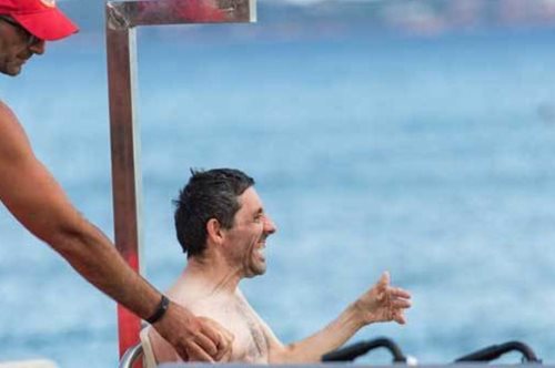 Μια ευτυχισμένη μέρα στη θάλασσα με το Άσυλο Ανιάτων: Για πολλούς ήταν το πρώτο μπάνιο στη ζωή τους