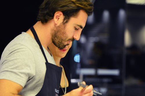 Γιάννης Αποστολάκης, ο σεφ που δεν διστάζει να ψηφίσει το σουβλάκι