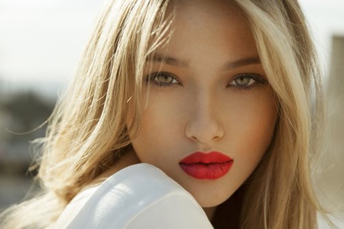 Το ολοκαίνουργιο Juicy Shaker της Lancome θα σας ενθουσιάσει