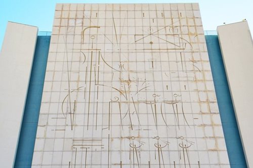 Μόραλης, Βερναρδάκη, Ζογγολόπουλος: Οργανωμένες ξεναγήσεις στα έργα σύγχρονης τέχνης του Hilton