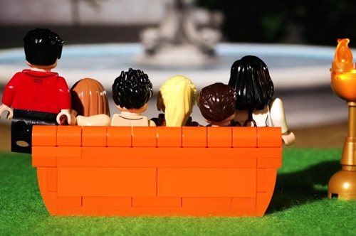 Από λατρεμένη σειρά, αγαπημένο παιχνίδι. Τα Φιλαράκια έγιναν πανέμορφα Lego 