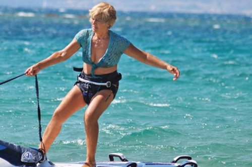 Κεφαλονία-Κυλλήνη σε 6 ώρες. Η 81χρονη Αναστασία Γερολυμάτου τα κατάφερε και συγκινεί