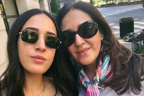 Μιλάει η πείρα: Η 56χρονη μητέρα μου παρατηρεί τα τρεντ και προβλέπει ποια θα διαρκέσουν για καιρό