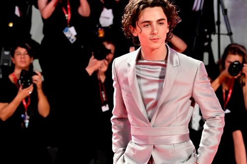 O Τιμοτέ Σαλαμέ μόλις εκτόξευσε το αντρικό ντύσιμο σε άλλο επίπεδο 