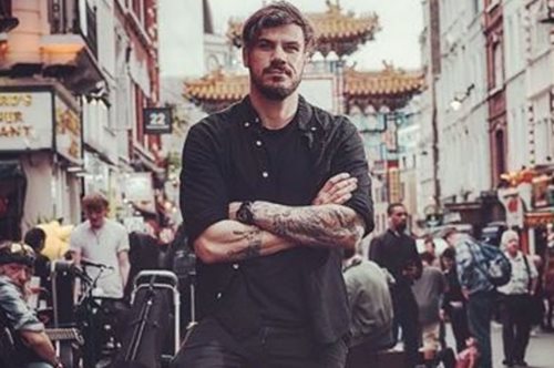 Σε διάσημη εκπομπή του BBC. Ο Άκης Πετρετζίκης κριτής σε διάσημο σόου μαγειρικής