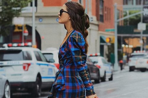 Ένας ποδίατρος τρομάζει κάθε φορά που σε βλέπει να φοράς αυτά τα παπούτσια, δυνατή τάση φέτος