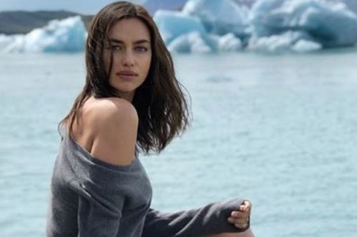 Η Ιρίνα Σάικ εμφανίστηκε με ένα οικονομικό σύνολο από τα H&M στο κόκκινο χαλί