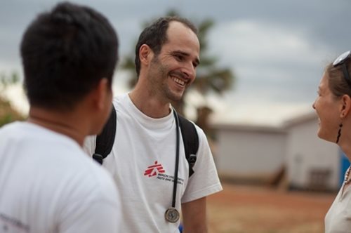 Η ιστορία του Έλληνα που μόλις έγινε διεθνής πρόεδρος των Γιατρών Χωρίς Σύνορα
