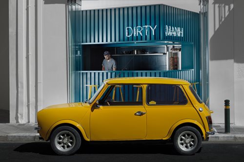 Το άλλο «βρώμικο»: Νέα άφιξη στο Κουκάκι ποντάρει στο ελληνικό street food 