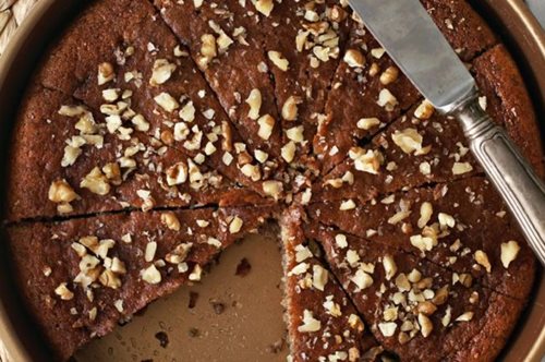 Καρυδόπιτα χωρίς αλεύρι: Μια σιροπιαστή απόλαυση, πιο ελαφριά και πιο μοντέρνα