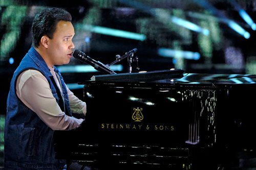 Παγκόσμια συγκίνηση: Ο αυτιστικός και τυφλός 22χρονος φετινός νικητής του America's Got Talent