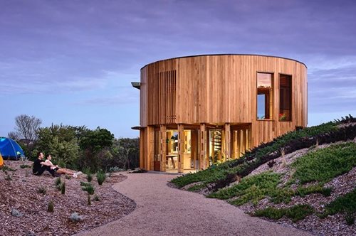 Αυτό είναι το ομορφότερο σπίτι στον κόσμο: Ένα μοναδικό μείγμα ζεστασιάς και sci-fi αισθητικής