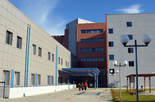 Το Νοσοκομείο Καβάλας εμβολίασε προσφυγόπουλα που έμειναν χωρίς ΑΜΚΑ 