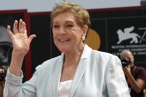 «Πρακτικά τέλεια από κάθε άποψη»: Η Τζούλι Άντριους θα βραβευτεί για το σύνολο της καριέρας της