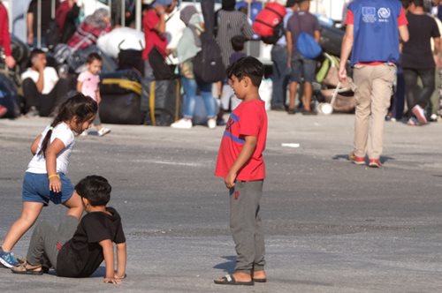 Γιατροί του Νοσοκομείου Μυτιλήνης γύρισαν τον κόσμο ανάποδα να σώσουν 12χρονο πρόσφυγα χωρίς ΑΜΚΑ