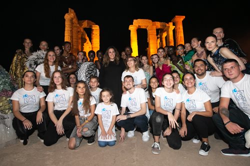 Διεθνείς παρουσίες στο σόου της Μαίρης Κατράντζου στο Σούνιο