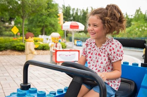 Η νέα Ντίσνεϊλαντ είναι φτιαγμένη από Lego: Έρχεται το μεγαλύτερο θεματικό πάρκο στη Νέα Υόρκη