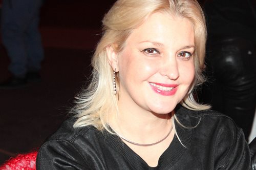 «Είμαι τυχερή που γεννήθηκα Κρητικιά»: Η συνέντευξη της Σοφίας Κοκοσαλάκη ένα χρόνο πριν 