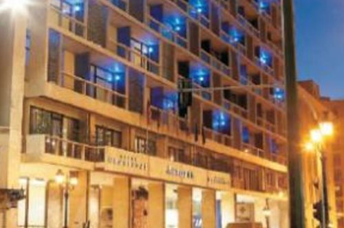 Ανοίγει ξανά τις πόρτες του το ιστορικό ξενοδοχείο Ακροπόλ, στην Ομόνοια