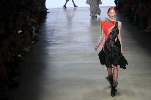 Φθινοπωρινό πασπαρτού: Τα μπεστ σέλερ μποτάκια των Zara ταιριάζουν με ό,τι μπορείς να φανταστείς