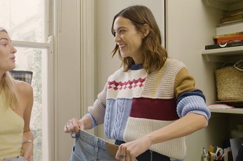 Το κορυφαίο κλασικό κομμάτι μιας Γαλλίδας. Η Αλέξα Τσανγκ μυείται στην παριζιάνικη φινέτσα