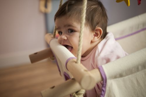 Βρήκαμε την θαυματουργή κούνια-αιώρα για μωρά που είναι δημιούργημα μιας γυναίκας