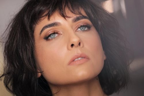 Το ιδανικό μακιγιάζ για τα ανοιχτόχρωμα μάτια και τα χρώματα που απαγορεύονται 