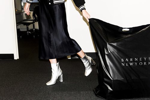 Τα θρυλικά πολυκαταστήματα Barneys κλείνουν στη ΝΥ -Τα κομμάτια μόδας που θα βρείτε με έκπτωση 