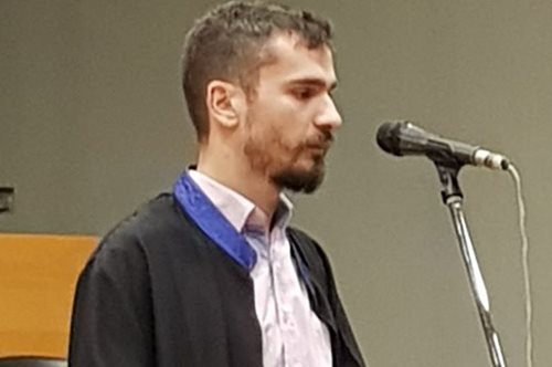 Αργύρης Κουμτζής: Ο τυφλός φοιτητής του ΑΠΘ που πήρε πτυχίο με 9,3 