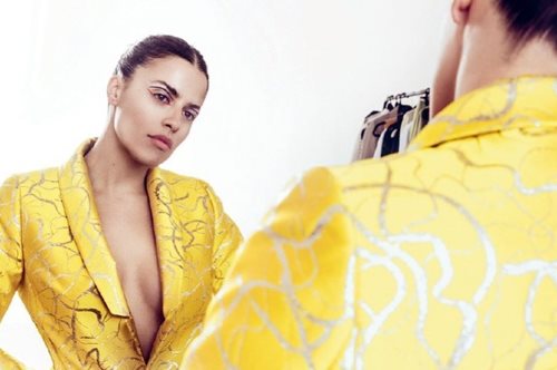 Ξέρουμε ήδη το κορυφαίο τρεντ στα αξεσουάρ του 2020. Έχει ιστορία πέντε χιλιάδων χρόνων