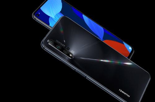 Οι φωτογραφίες δεν θα είναι ποτέ ξανά ίδιες με ένα πεντακάμερο smartphone με μοναδικό design 