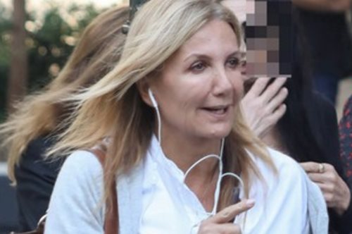 Μαρέβα Μητσοτάκη | Με σακάκι και μάξι φούστα σε εγκαίνια ναυτιλιακής έκθεσης