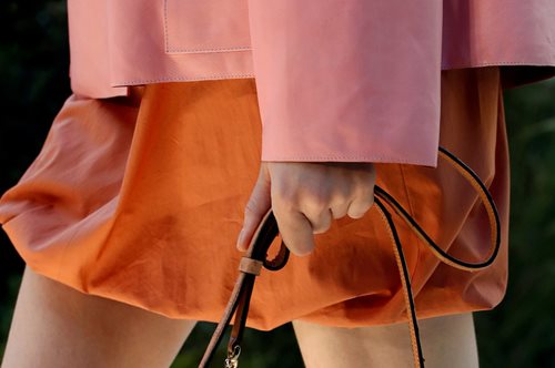 Black Friday: Οι fashion editors ξέρουν από τώρα τι αξίζει να αγοράσεις και τι να αφήσεις