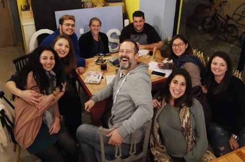 «Βρίσκουμε διέξοδο στην ανοιχτή θάλασσα»: Μια παρέα νέων από τη Χίο οργανώνει το πρώτο TEDx στο νησί