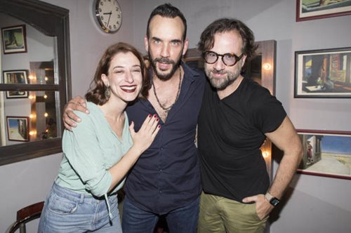 H εντυπωσιακή ομοιότητα του Κωστή Μαραβέγια και του Πάνου Μουζουράκη με τα αδέλφια τους