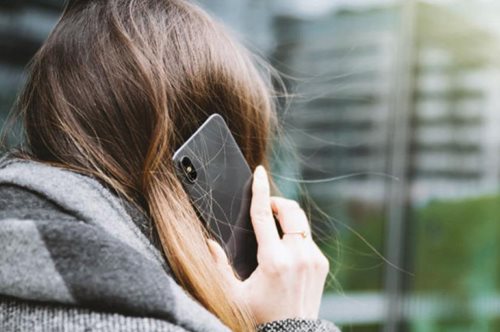 Πώς μία γυναίκα κατάφερε να γλιτώσει από την ενδοοικογενειακή βία παραγγέλνοντας μία πίτσα 