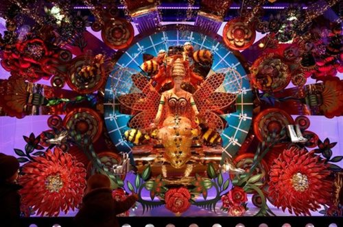 Τα Galeries Lafayette στόλισαν: Είναι πλέον επίσημο, βρισκόμαστε σε εορταστική περίοδο 
