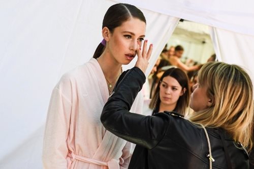 Black Friday alert: Μόνο σήμερα μπορούμε να κάνουμε δικούς μας αυτούς τους 7 θησαυρούς ομορφιάς