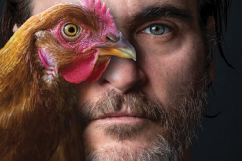 «Είμαστε όλοι ζώα». Ο Χοακίν Φίνιξ ανακηρύχθηκε «Πρόσωπο του 2019» από τη PETA