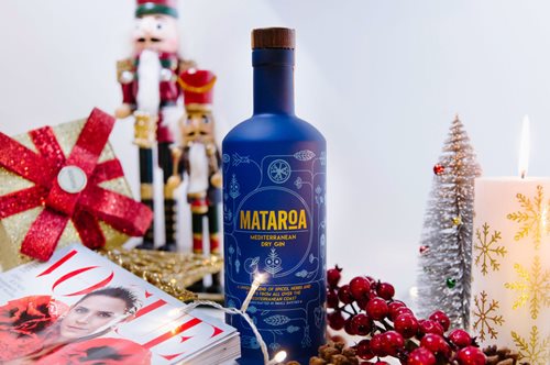 Ένα ελληνικό τζιν στις προτάσεις της βρετανικής Vogue. Αντλεί έμπνευση από τη Μεσόγειο