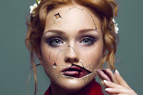 Η παγκόσμια ημέρα της καριόλας που τα θελε ο κώλος της