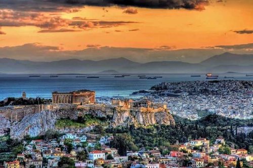 «Η τελευταία πανσέληνος και ο ρομαντικός διευθυντής»: Μιαυπέροχη ανάρτηση της Σοφίας Φιλιππίδου