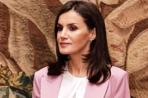 Η βασίλισσα Λετίσια όρισε το νέο στυλ κοστουμιού που μπορούμε (και πρέπει) να φοράμε οι γυναίκες