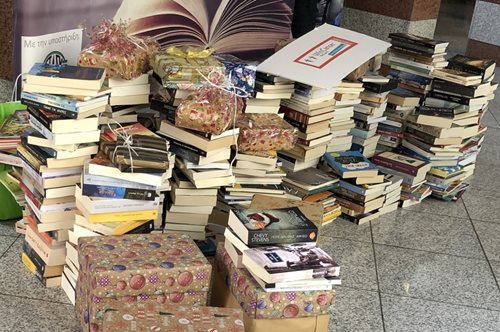 Η καλύτερη είδηση: 7.000 βιβλία συγκεντρώθηκαν για τους ασθενείς των αντικαρκινικών νοσοκομείων